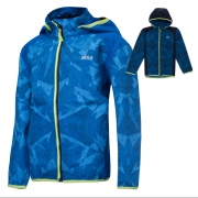 Chlapecké softshellové bundy.